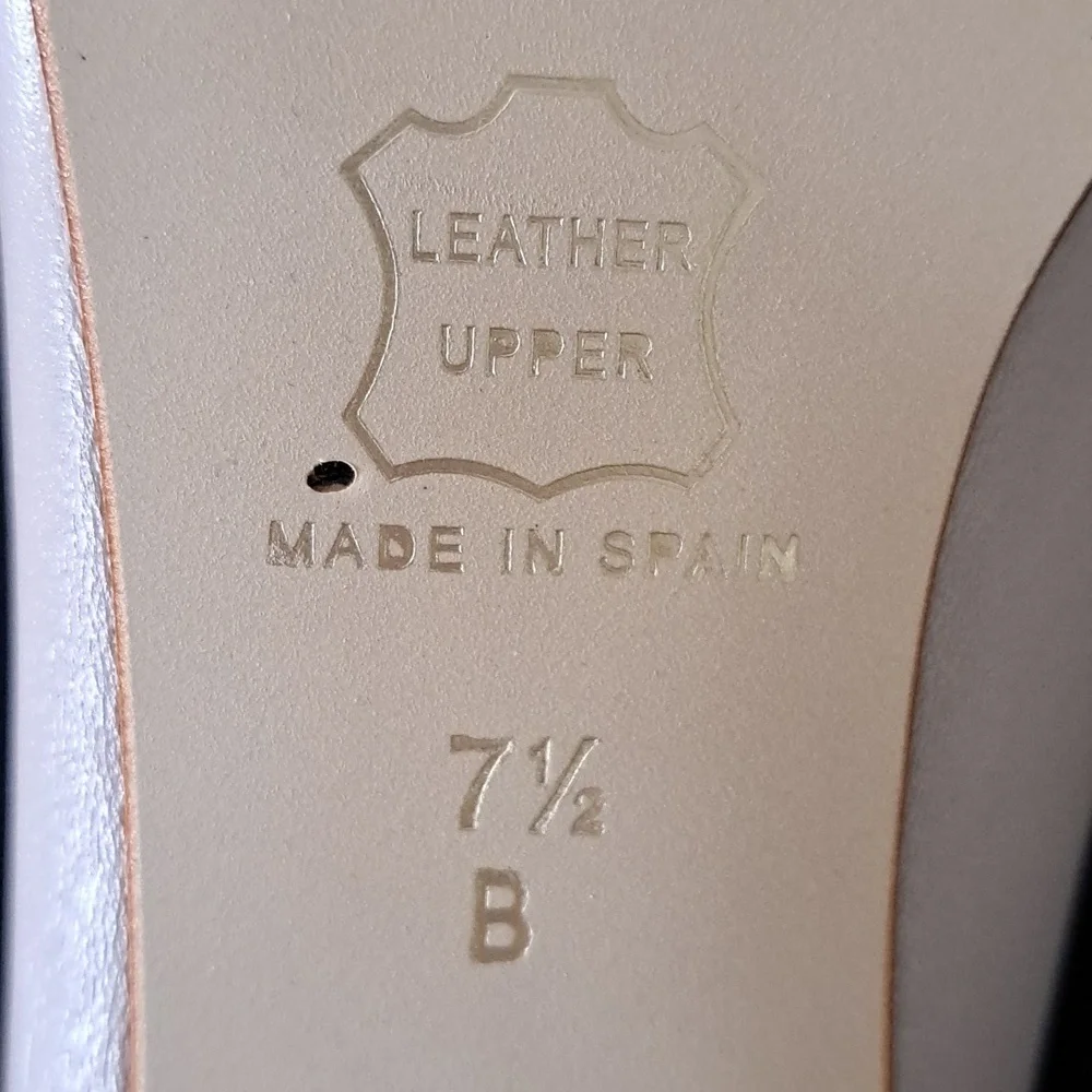 NWOT French Sole‎ FS/NY Womens Wave Beige/Nude Leather Pump Heels S-7.5